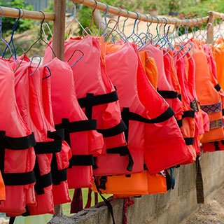 useful travel accessories: 