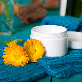 toiletries for travel: 