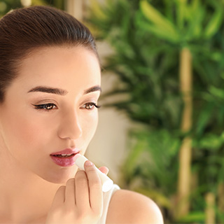 toiletries for travel: 