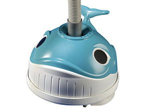 Above ground pool vacuum cleaner