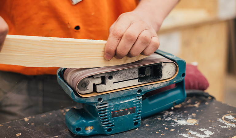 belt sander for knife making: 