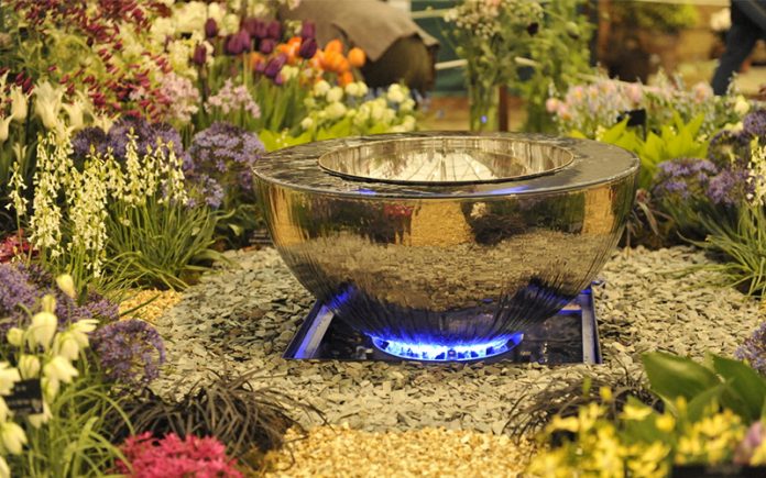 fire pit types: Light up back yard
